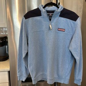 Vineyard vines quarter zip in men medium